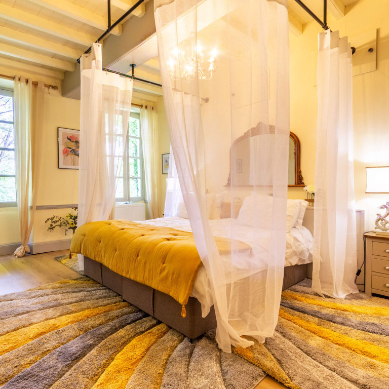 Favreau holiday villa in SW France with a private pool