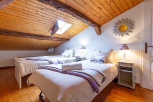 Jubin, Bedroom 5, suitable for children