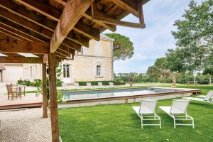 Chateau de Bel Air luxury holiday accommodation near Pomerol near Saint-Émilion and Bordeaux, Southwest France