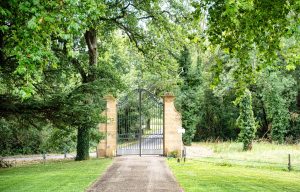 Chateau de Bel Air luxury holiday accommodation near Pomerol near Saint-Émilion and Bordeaux, Southwest France
