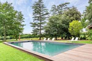 Chateau de Bel Air luxury holiday accommodation near Pomerol near Saint-Émilion and Bordeaux, Southwest France