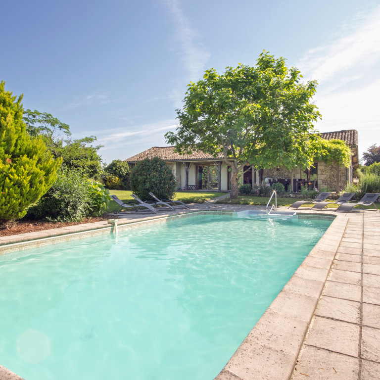 Colombine holiday villa with private heated pool, disabled access wheelchair friendly
