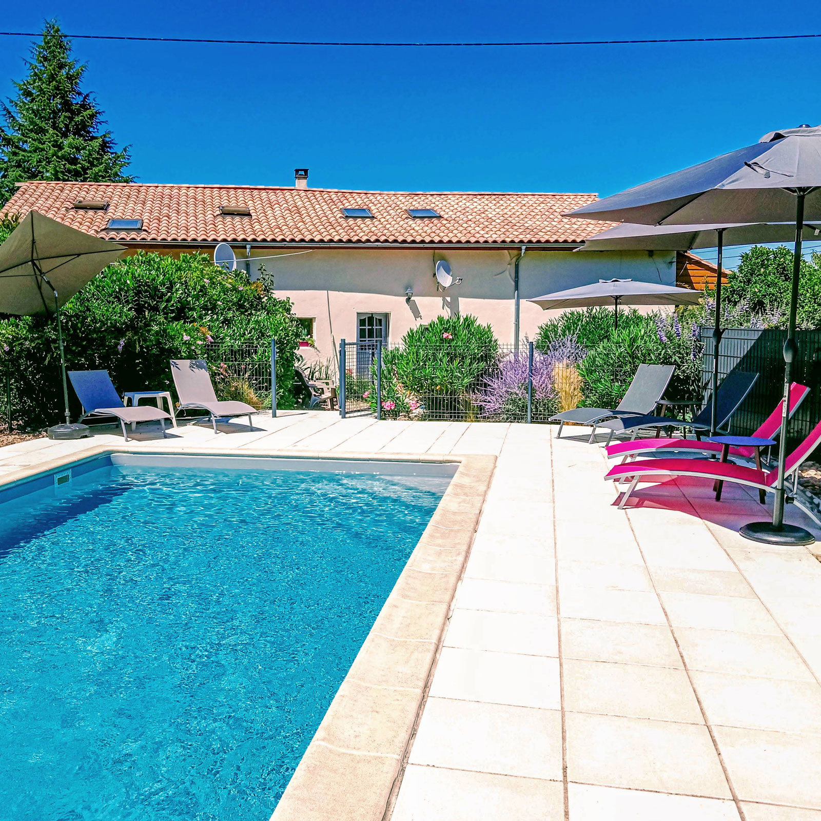 Gite Lavande in sw France with a Secure fenced and gated heated pool with an alarm