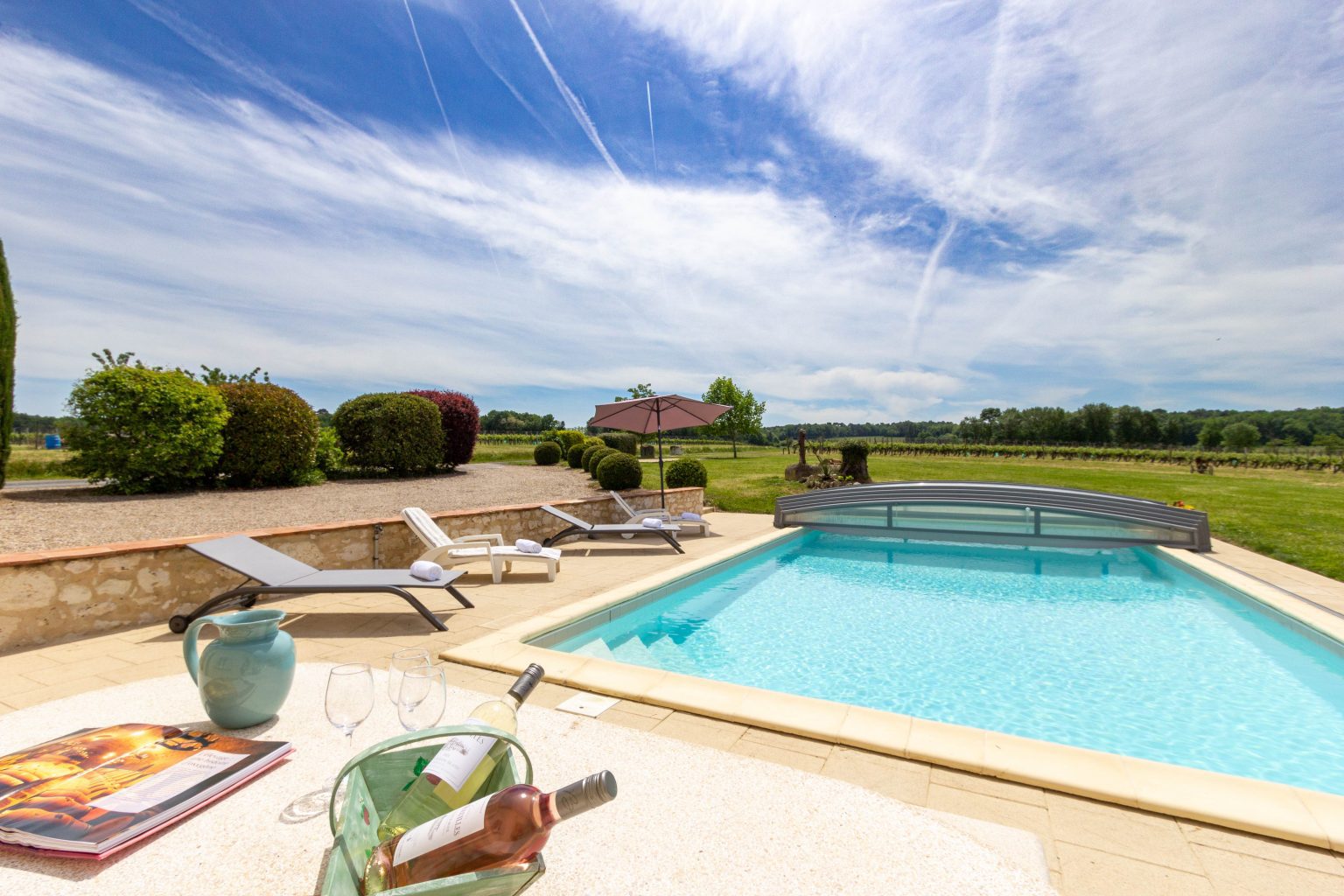 Jubin holiday villa in sw France with a private secure pool, near Duras and Monsegur