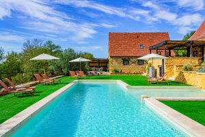 La Prairie by the pool, La Vallon is to the right