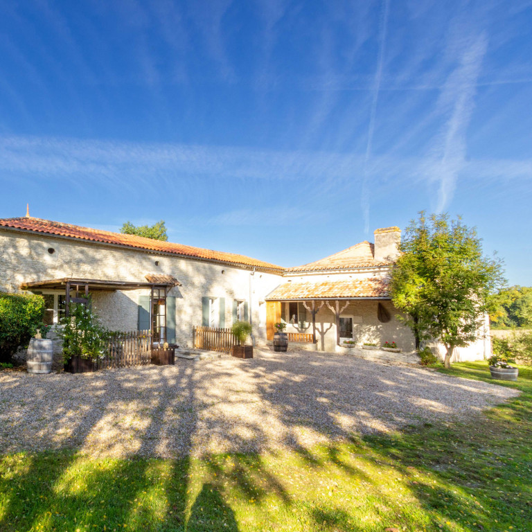 Also known as Le Hameau de Galice holiday gites Duras