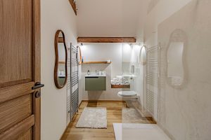 Le Vallon Upper floor shower room and wc shared with and between bedrooms 2 and 3