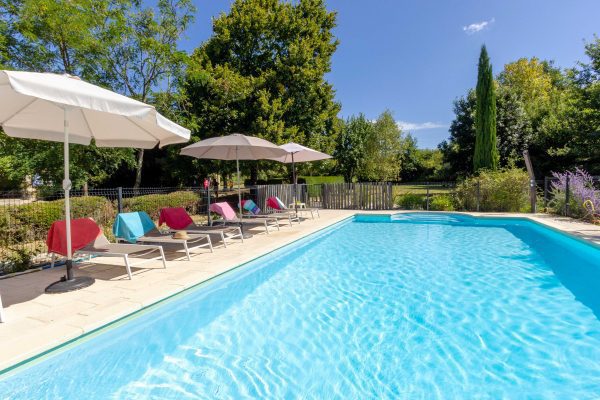 Le Verger Large holiday villa in SW France with a secure fenced and gated private pool