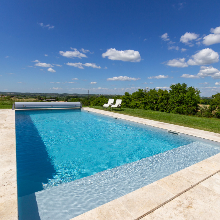 Les Bories holiday villa with a secure private pool in SW France