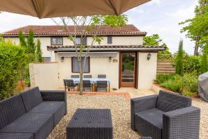 Les Oliviers outside seating