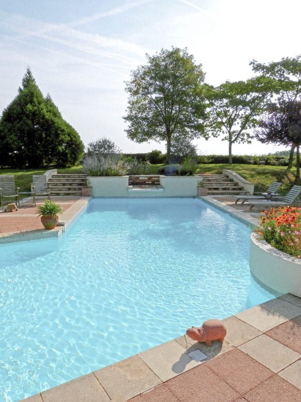 Villa Alouette, Beautiful feature pool