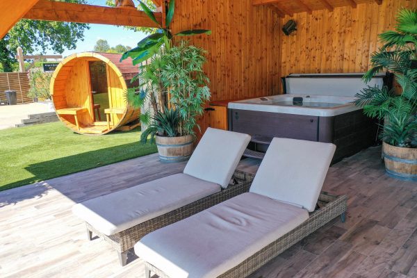 Private sauna and hot tub