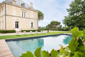 Chateau de Bel Air luxury holiday accommodation near Pomerol near Saint-Émilion and Bordeaux, Southwest France