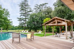 Chateau de Bel Air luxury holiday accommodation near Pomerol near Saint-Émilion and Bordeaux, Southwest France