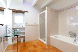 Jubin ground floor family bathroom. There are 2 separate WC on the ground floor.