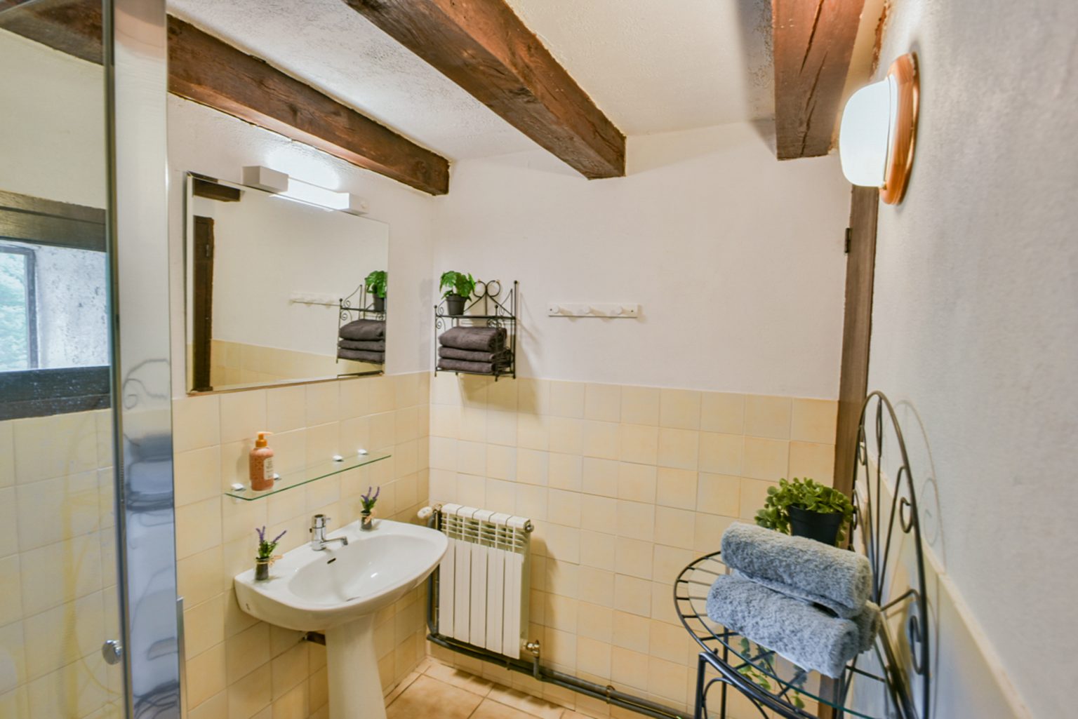 Villa 1 shower room at Jasmijn Villa, Beau Foret, Font Neuve near Souillac, Dordogne Valley, France.