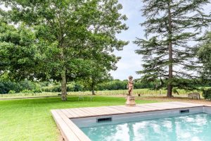 Chateau de Bel Air luxury holiday accommodation near Pomerol near Saint-Émilion and Bordeaux, Southwest France